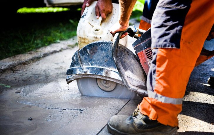 door-cutting-contractors-in-dubai-0552728584-big-1